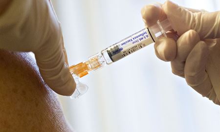 همزمان با واکسن کرونا، واکسن آنفولانزا دریافت کنید!