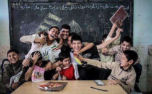  داستان کوتاه و آموزنده/ بچه که بودم...نوشته حسین حائریان ...با صدای محمد موسائی