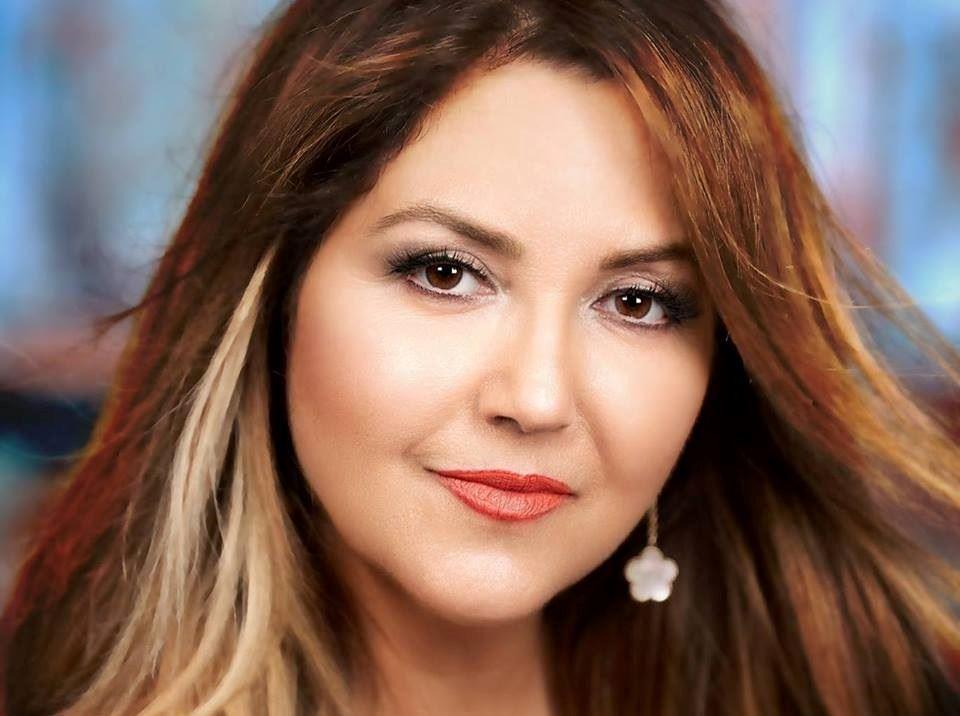 صدای مولانا از حنجرۀ " شکیلا "