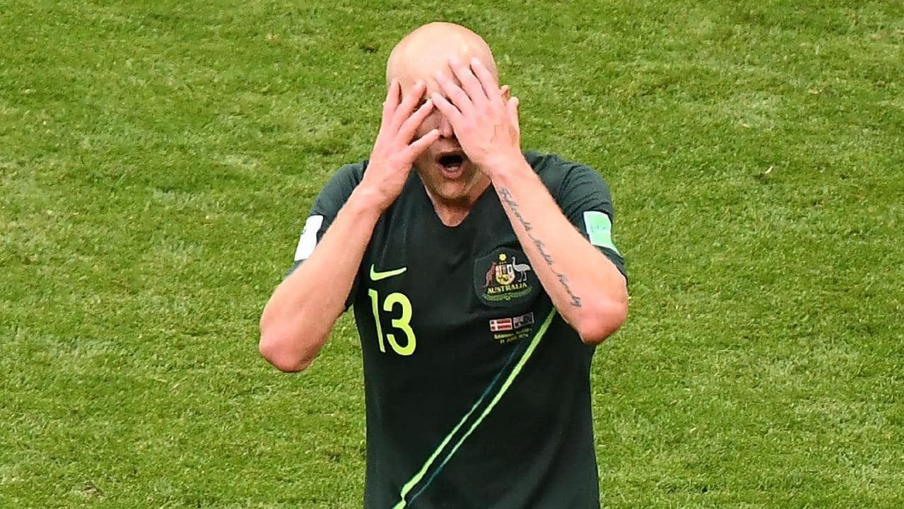 بازیکنان استرالیا یکی یکی جام ملتها را از دست می‌دهند