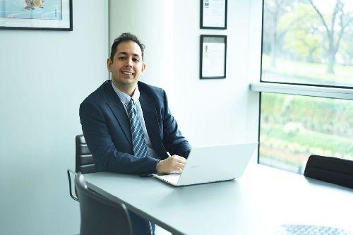 مهاجرت به استرالیا  - آیا‌ وجودکوید ۱۹ و حتی پایان آن در آینده بر ‌ پذیرش مهاجران استرالیا تاثیر میگذارد؟/ -آیا استرالیا دیگر مهاجر نمیپذیرد؟/ -حمایت مالی دولت ویکتوریا به دانشجویان خارجی به دلیل تاثیرات ویروس کرونا/- آیا تلفنی شدن جلسه های دادگاه تجدید نظر تاثیر منفی در روند پروسه خواهد داشت ؟/پاسخ به سوالات همراه با کارشناس مهاجرت استرالیا حامی نیرومند/ رادیو نشاط...ناهید امامی