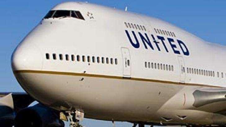 پرواز ملبورن به لوس آنجلس به دلیل بوی دود در کابین هواپیما مجبور به فرود اضطراری شد