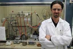 محققان استرالیا/اتومبیل های برقی با کریستال های جادویی فعال می شوند