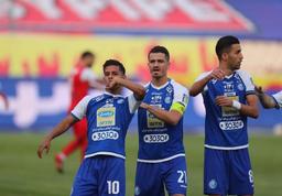 استقلال با شکست پرسپولیس به فینال رفت