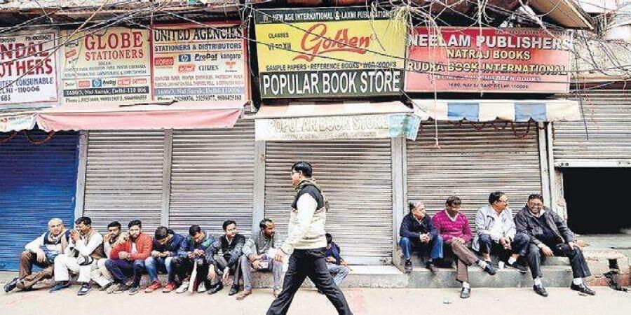 تعطیلی داوطلبانه ۱۰ هزار شرکت هندی در پی همه‌گیری کرونا 