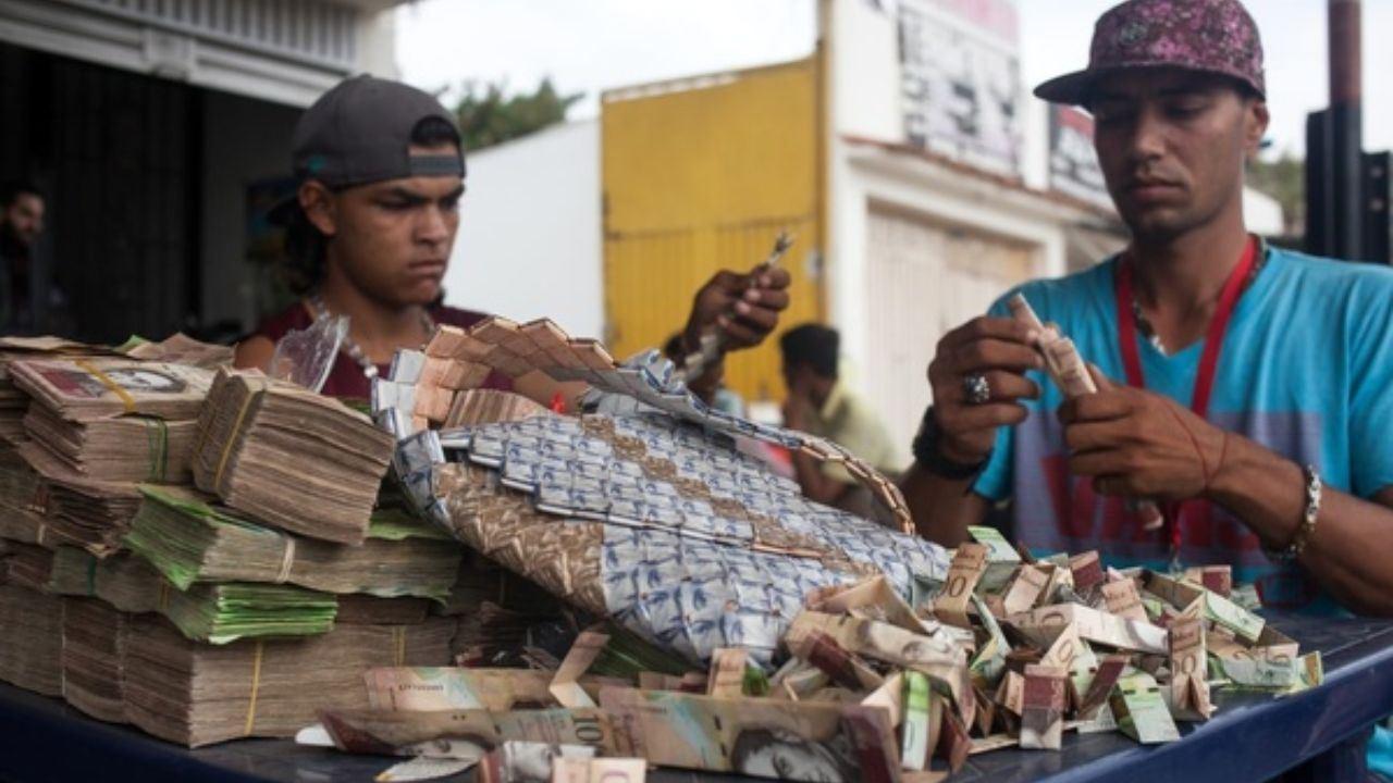 ابرتورم ونزوئلا و افزایش 300 درصدی حقوق در این کشور