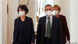 مذاکره مرکل و رئیس بیونتک در خصوص مالکیت معنوی واکسن