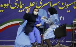 واکسیناسیون در ایران به روزانه ۵۰۰ هزار نفر می‌رسد