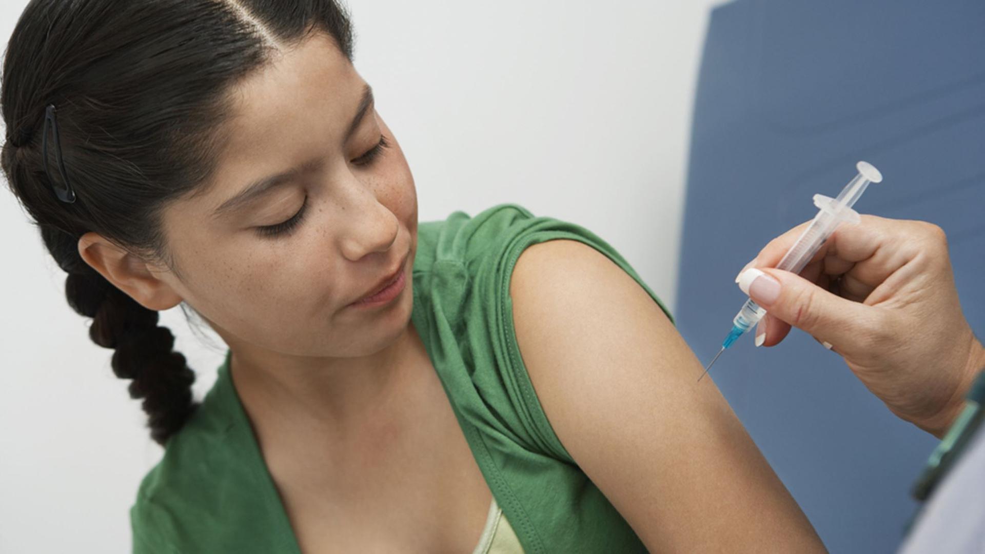 التهاب عضلات قلب در نوجوانانی که واکسن زده‌اند