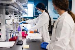 کشف داروی جدید درمان کرونا اما گران‌قیمت