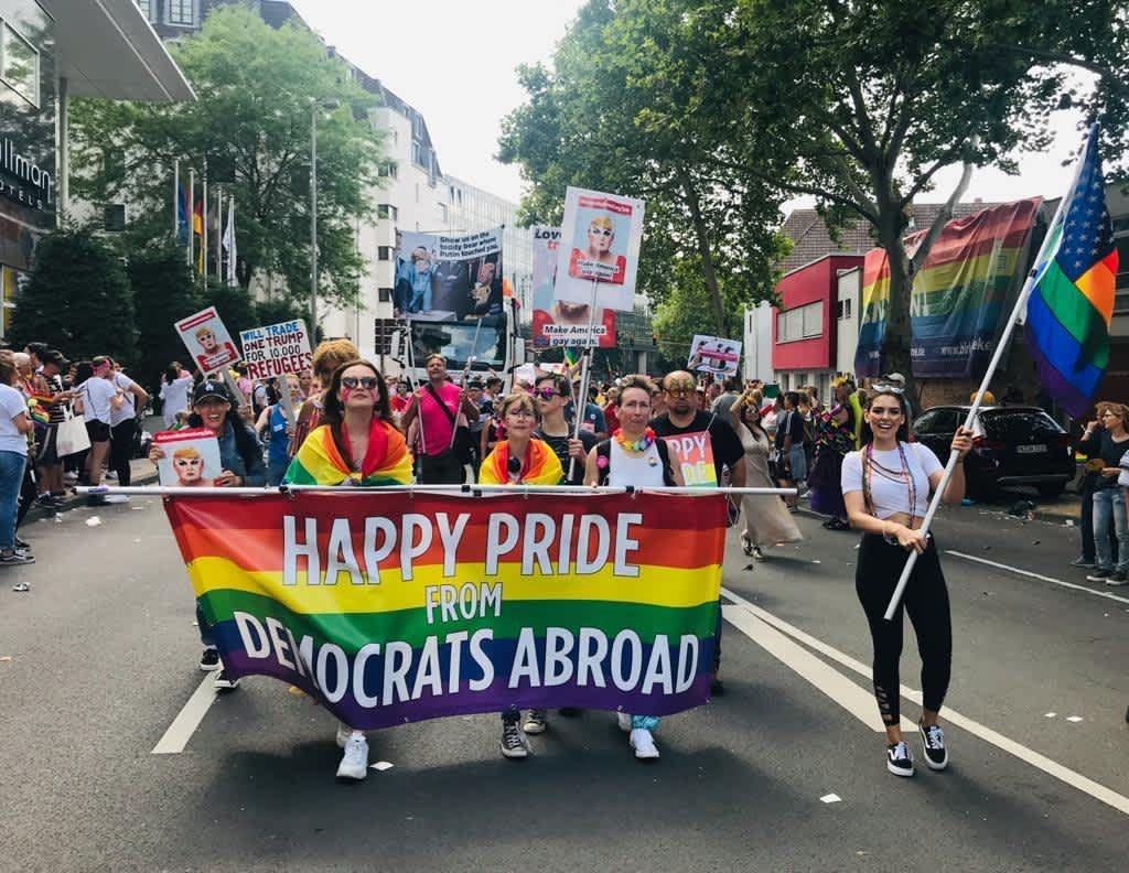 برگزاری رژه بزرگ همجنس‌گرایان در شهر کلن با وجود همه‌گیری ویروس کرونا