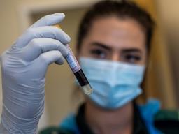 آغاز بزرگترین طرح آزمایش خون برای تشخیص زودرس سرطان در بریتانیا