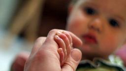 کرونا جان پدر یا مادر ۵۱ هزار کودک ایرانی را گرفته است