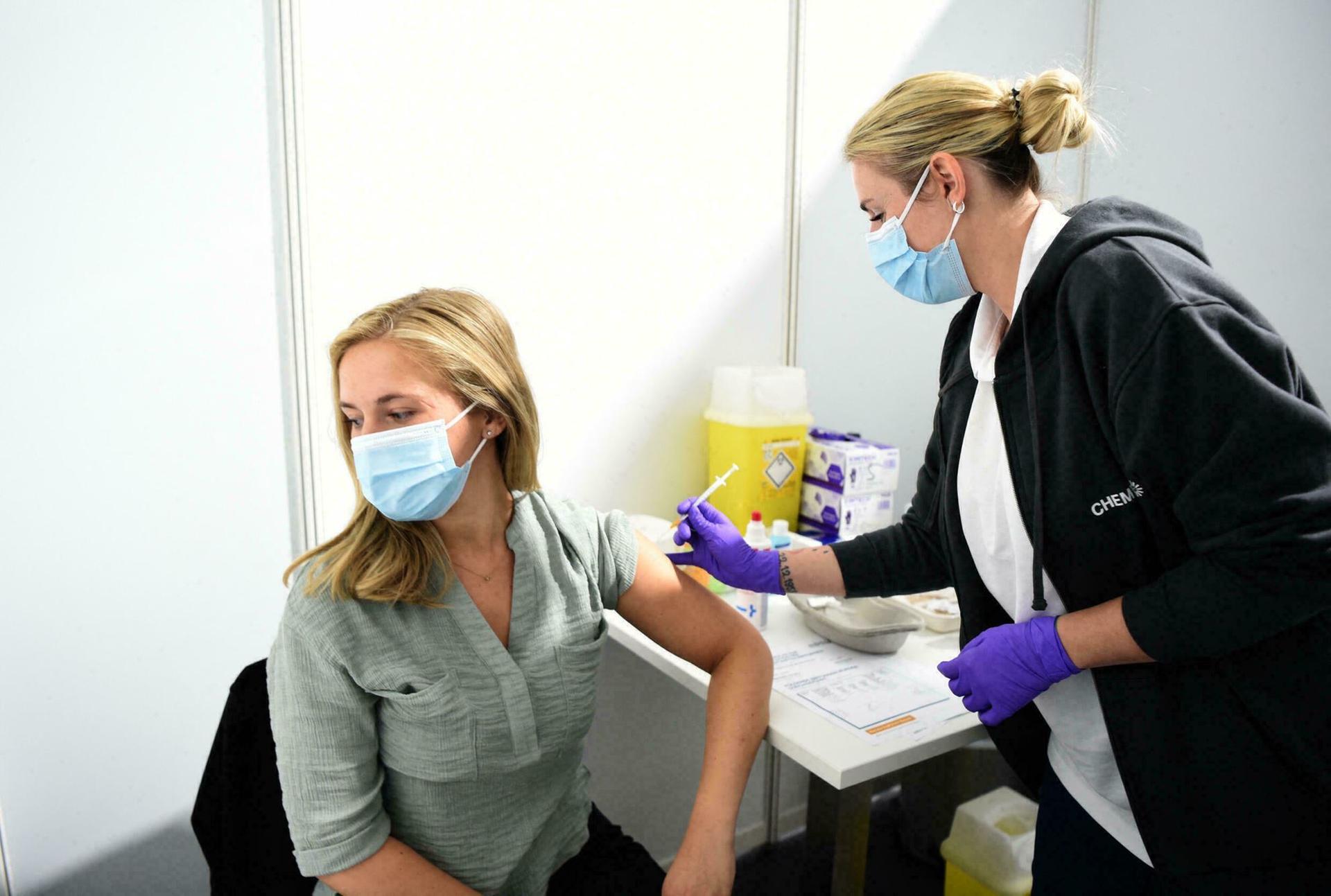 اجرای طرح آزمایشی «اقتصاد واکسینه‌شده» برای واکسینه‌شده‌ها