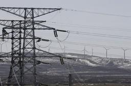 کمبود برق در چین کارخانه‌های تامین‌کننده اپل و تسلا را تعطیل کرد