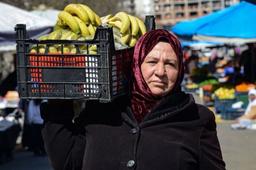 خوردن موز بهانه اخراج پناهجویان سوری از ترکیه
