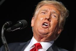 ترامپ: مدیرعامل فیسبوک جنایتکار است