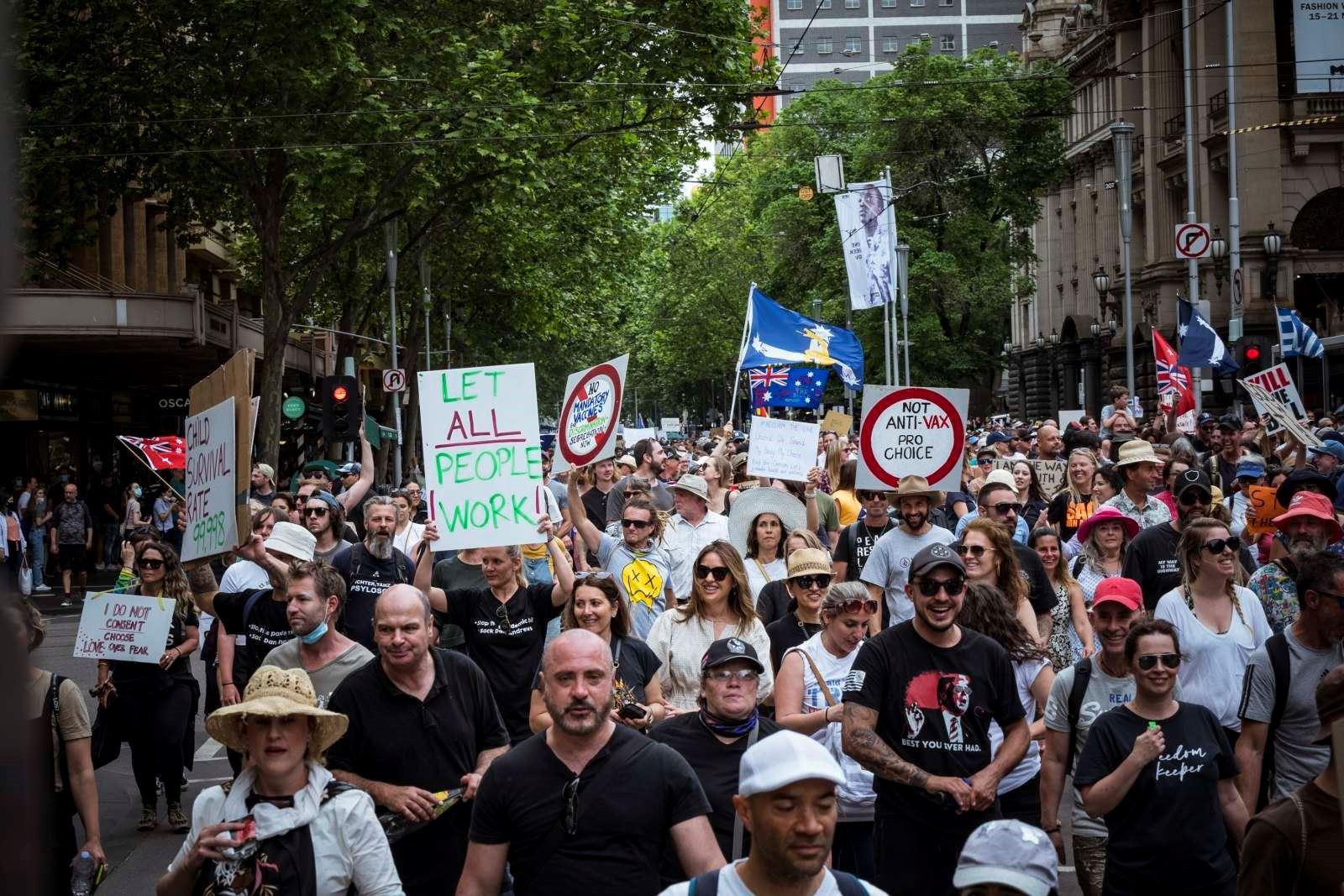 ادامه برپایی راهپیمایی در اعتراض به اجباری شدن تزریق واکسن کووید-19 در سرتاسر استرالیا