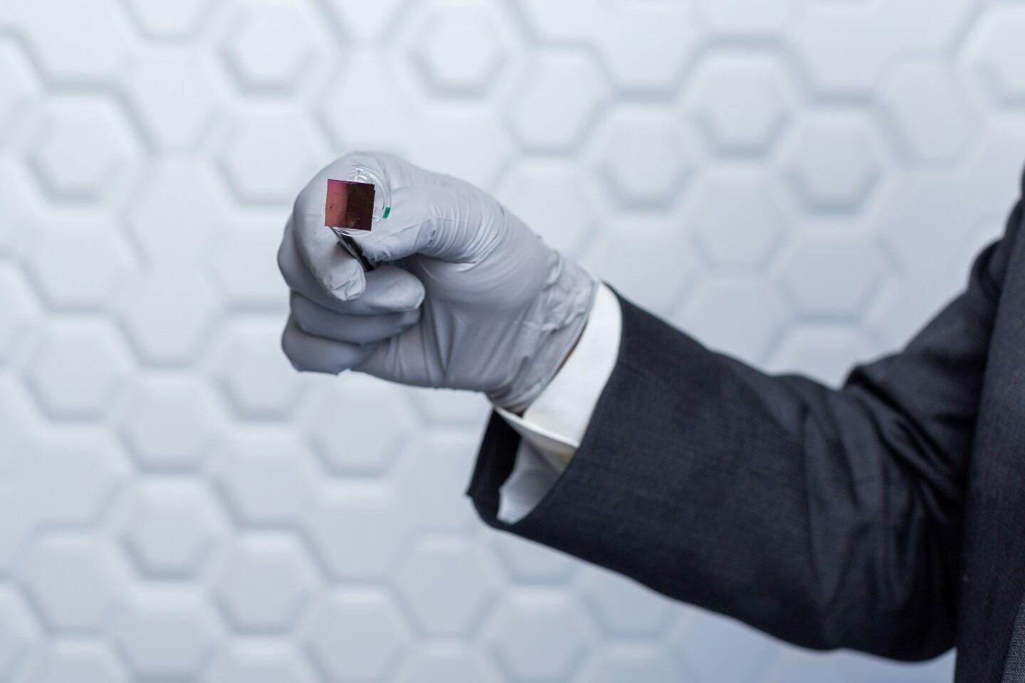 ترمیم سریع بافت‌های بدن با یک نانوچیپ‌ سیلیکونی