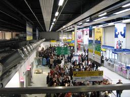 شیوع اومیکرون باعث لغو بیش از ۲هزار پرواز در شب کریسمس