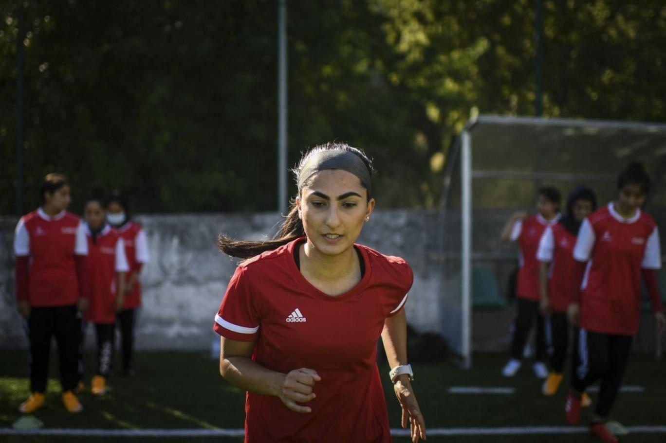 آغاز تمرین تیم ملی فوتبال دختران افغانستان با حمایت استرالیایی‌ها