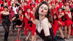 روز جهانی بوسه؛بوسه های عشق، بوسه‌های غم‌انگیز، بوسه‌های مرگ‌