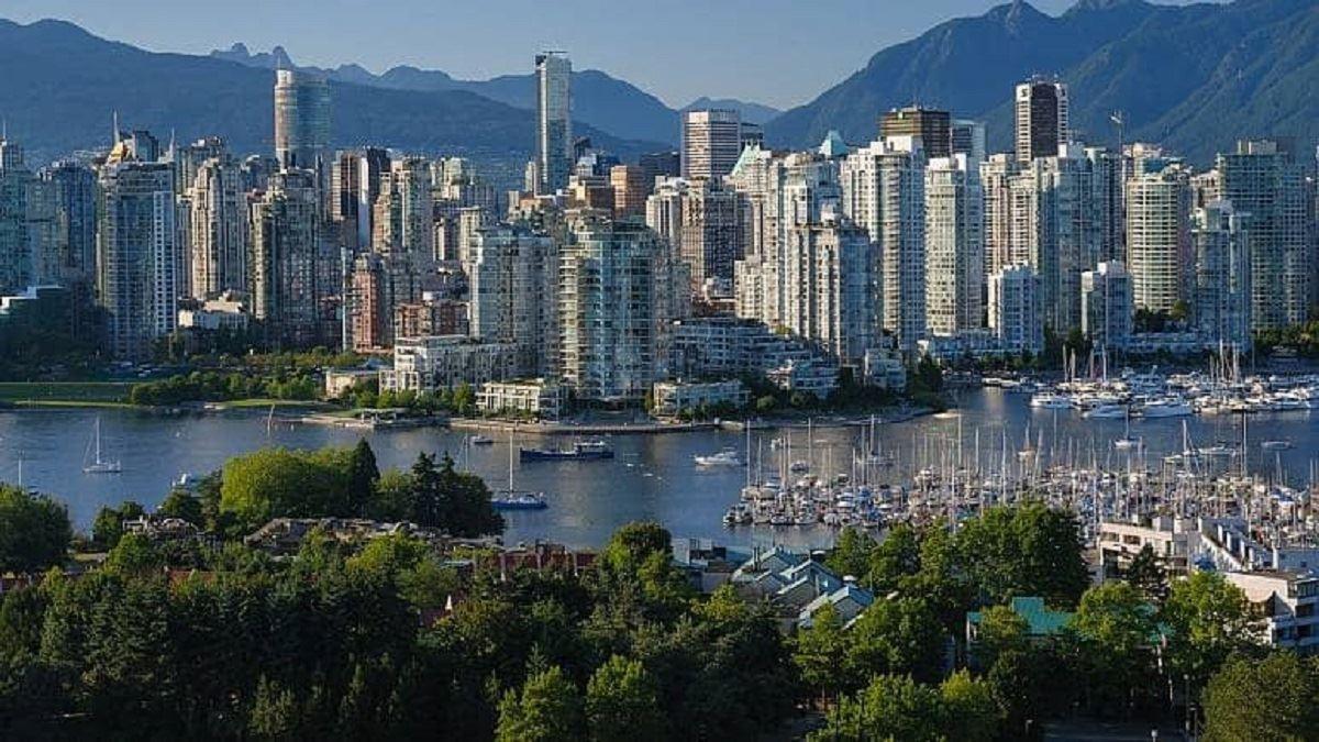 کاهش بی‌سابقه قیمت مسکن در کانادا