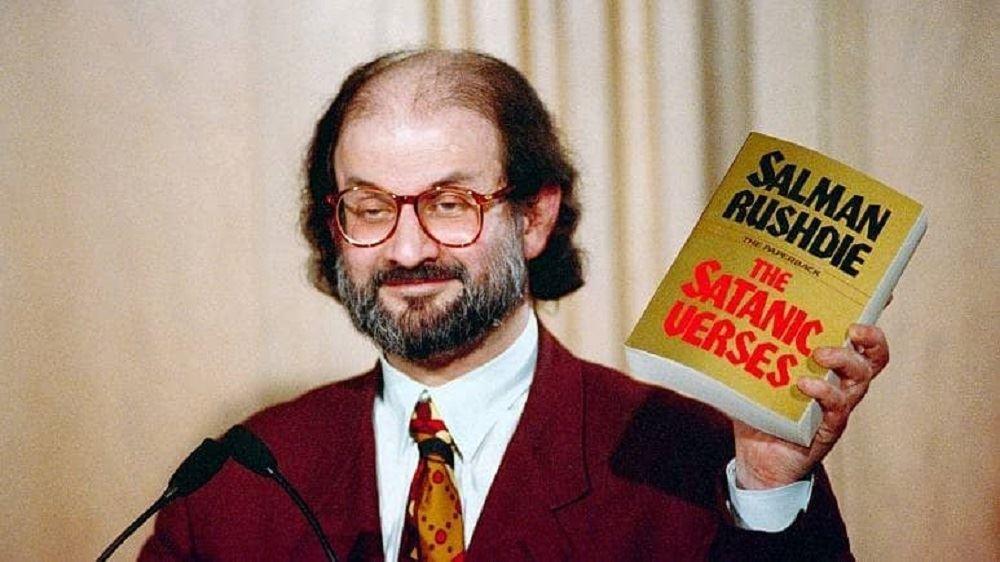 رمان سلمان رشدی بار دیگر در صدر پرفروش‌ترین کتاب‌ها