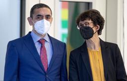 تولید واکسن سرطان طی دهه آینده از سوی زوجی که واکسن کرونا را ساخت