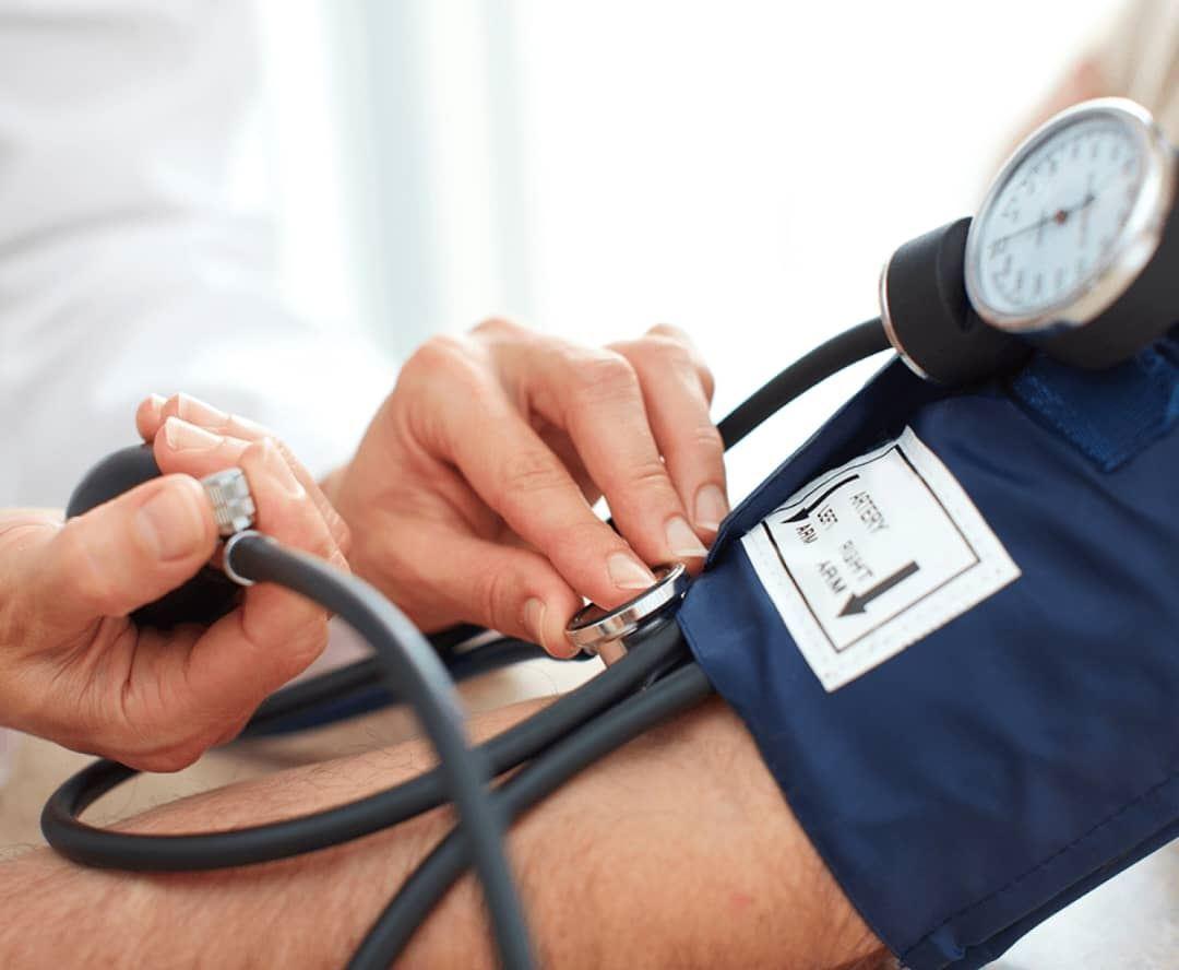 اضطراب نشانه فشارخون بالا است نه علت آن