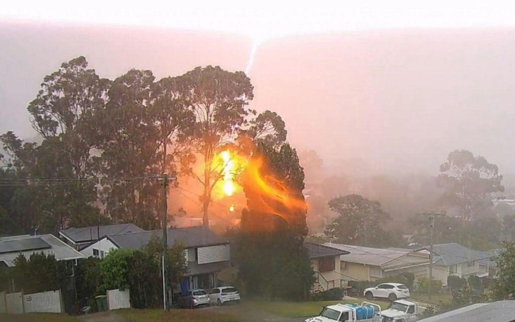 برخورد صاعقه با یک مرد در نزدیکی بریزبن ایالت کوئینزلند