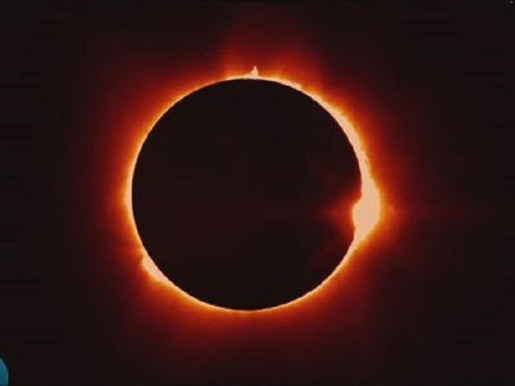 پدیده نادر خورشیدگرفتگی کامل در استرالیای غربی به روایت تصویر