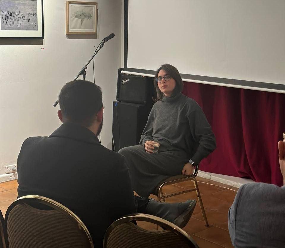 اکران فیلم کوتاه «من سعی میکنم فراموش نکنم» با حضور پگاه آهنگرانی