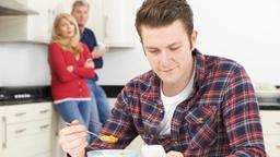 بازگشت یک نفر از هر 10 استرالیایی به خانه والدین 