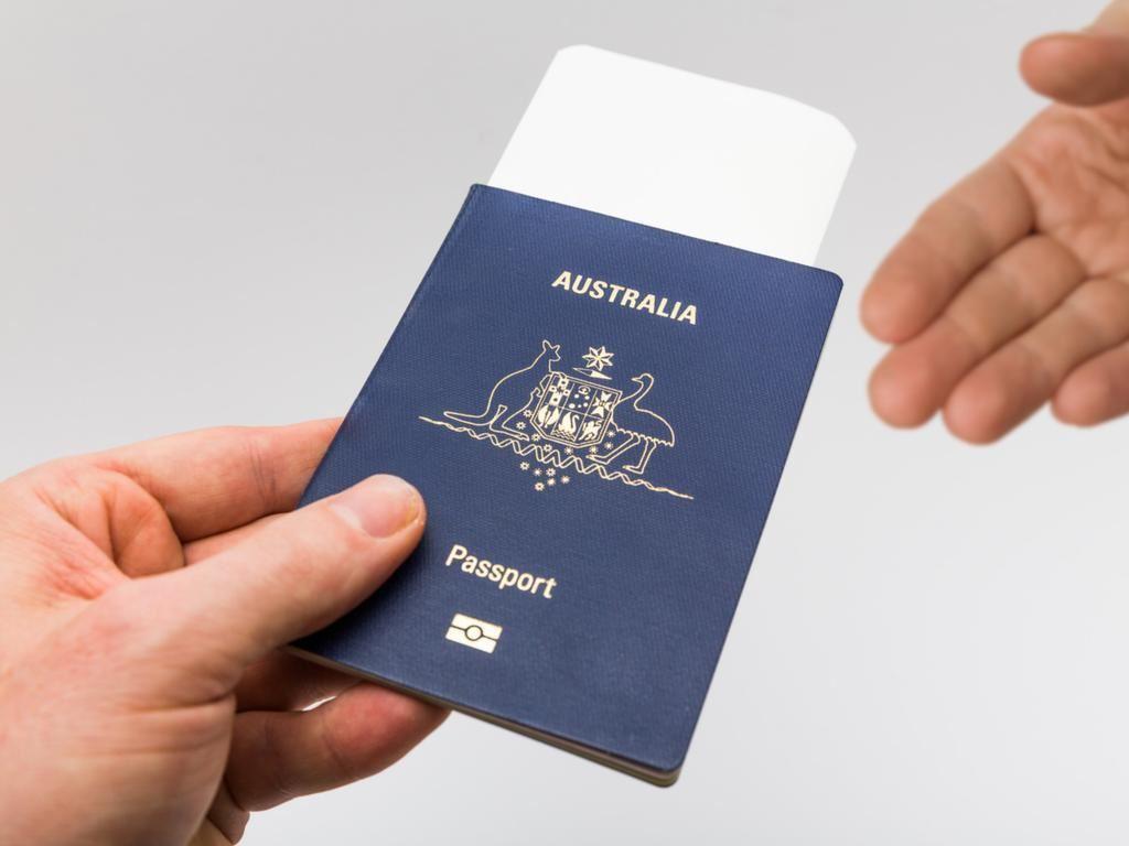 ورود استرالیایی‌ها به قاره اروپا بدون نیاز به پیروی از قانون جدید