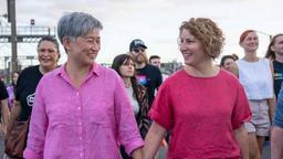 اعلام ازدواج پنی ونگ با پارتنر خود پس از 18 سال ارتباط