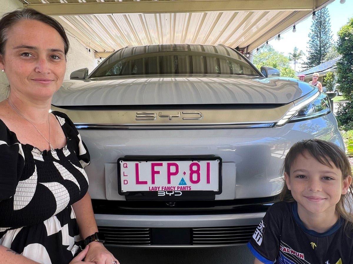 راه‌اندازی دستگاه دیالیز با خودروی الکتریکی توسط زن استرالیایی 