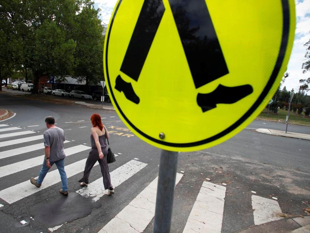 سه امتیاز منفی در صورت عدم رعایت حقوق عابران پیاده در استرالیا 