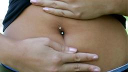 علت جمع‌ شدن پشم، در ناف ما چیست؟