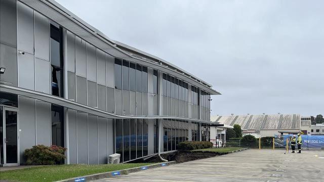 فرونشست ناگهانی زمین زیر یک ساختمان دو طبقه در سیدنی