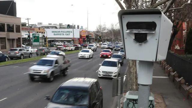 مقررات دو نمره منفی رانندگان متخلف در استرالیا از چه زمانی آغاز می‌شود؟