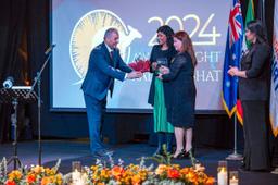 قدردانی حزب سبز استرالیا از برگزاری  اعطای جایزه به برترین های فارسی زبان