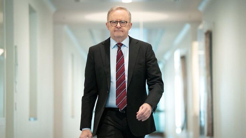 ترکیب ساختار کابینه دولت فدرال استرالیا تغییر می‌کند