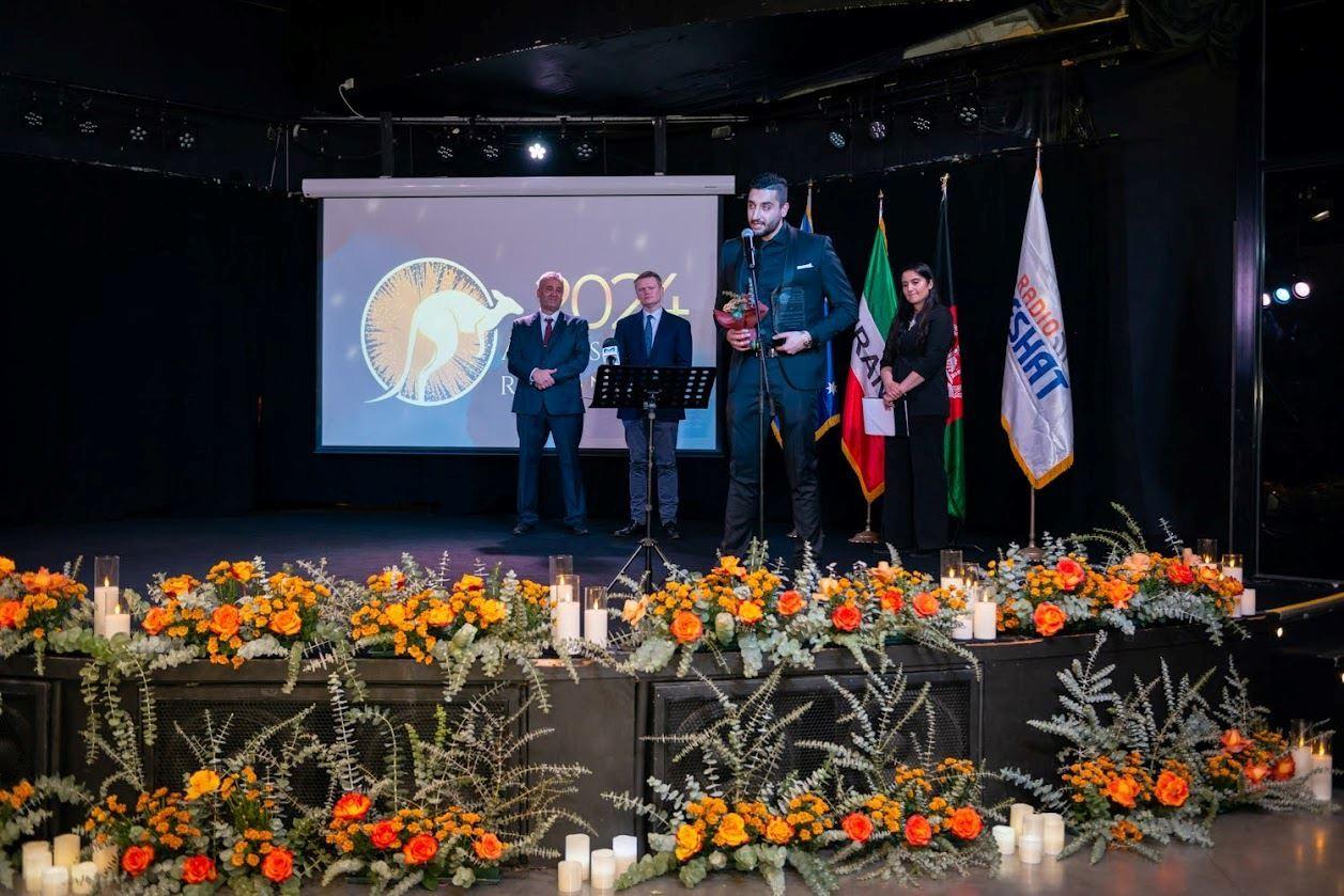 معرفی شرکت NATIONAL FLOORS با مدیریت آقای سهند ظهوری، یکی از برترین های شب جایزه رادیو نشاط استرالیا بعنوان کارآفرینان جوان در استرالیا 