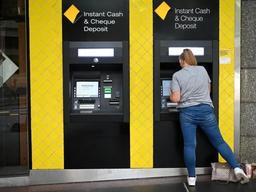 استرالیایی‌ها همچنان به پرداخت با پول نقد تمایل دارند