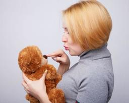 داشتن احساس به اشیا طبیعی است؟