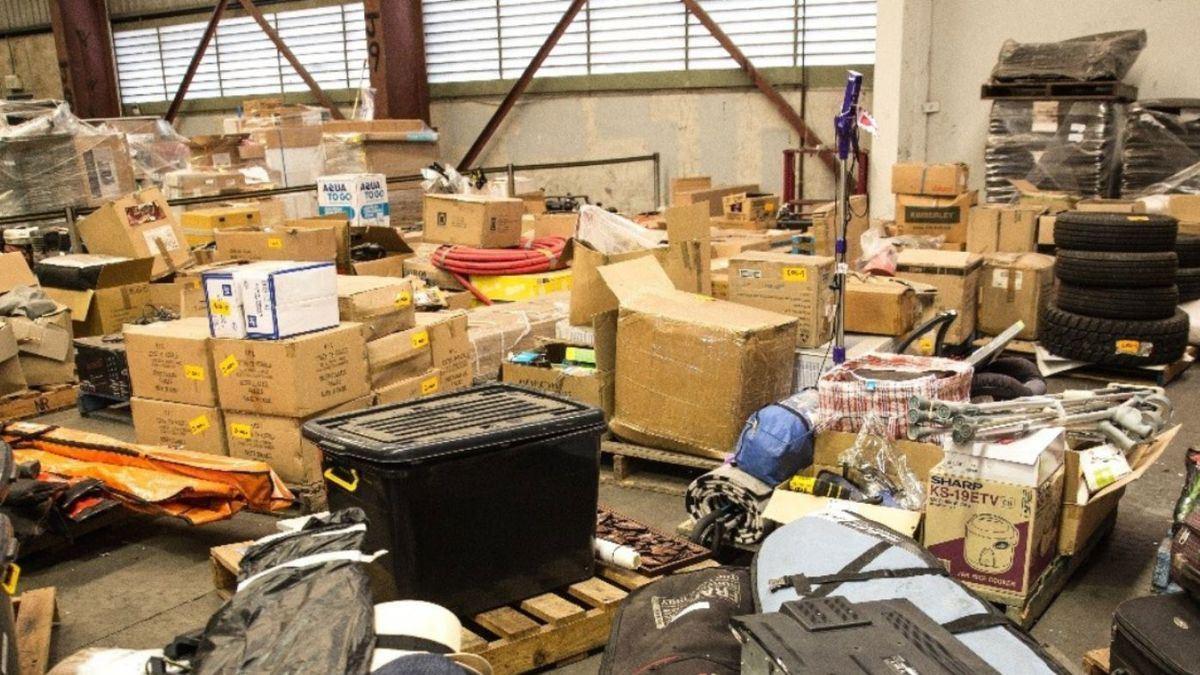 حراج آنلاین اشیای به جای مانده در فرودگاه بریزبن