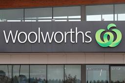 اعتصاب نامحدود کارگران انبارهای فروشگاه وولورث استرالیا در آستانه کریسمس