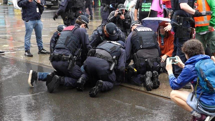 ثبت بالاترین آمار بازداشت فعالان محیط زیست و آب و هوا در استرالیا