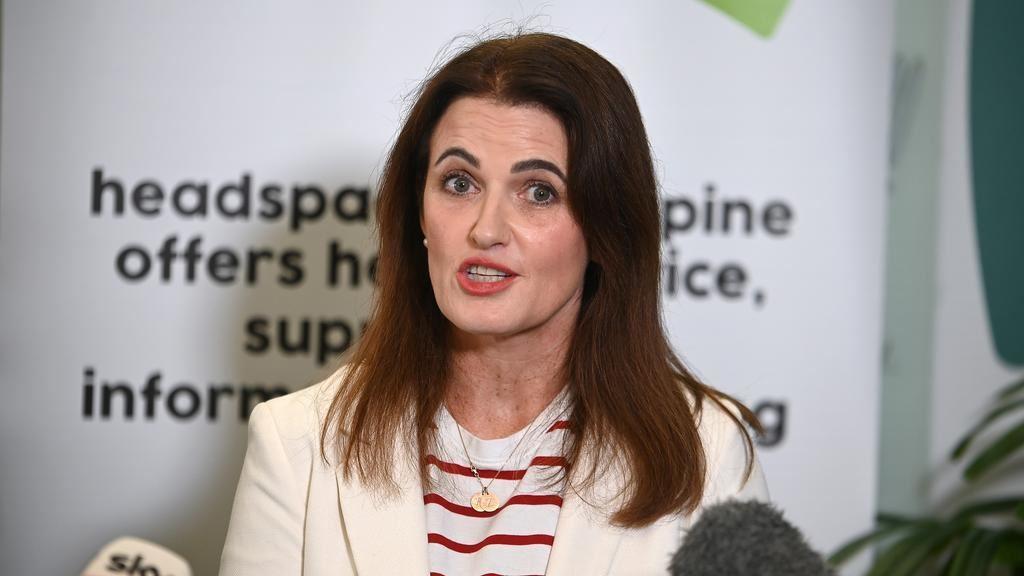 الی فرانس، زنی که در انتخابات فدرال استرالیا پیتر داتون را شکست داد و تاریخ‌ساز شد